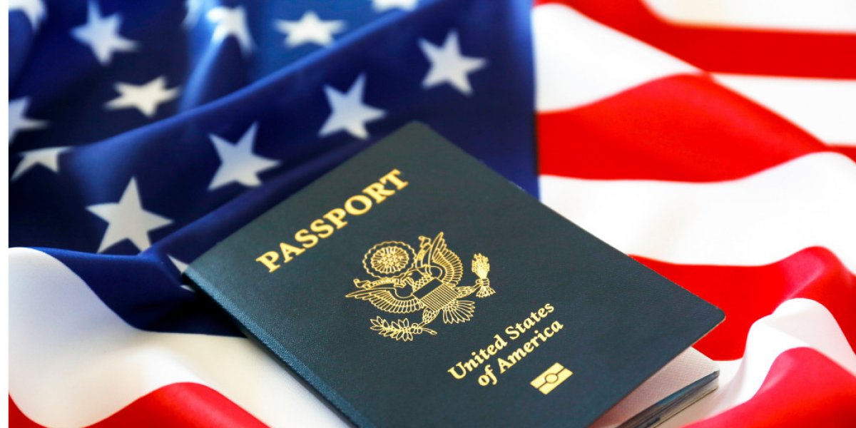 Governo dos Estados Unidos analisa a possibilidade de cassar vistos de estrangeiros