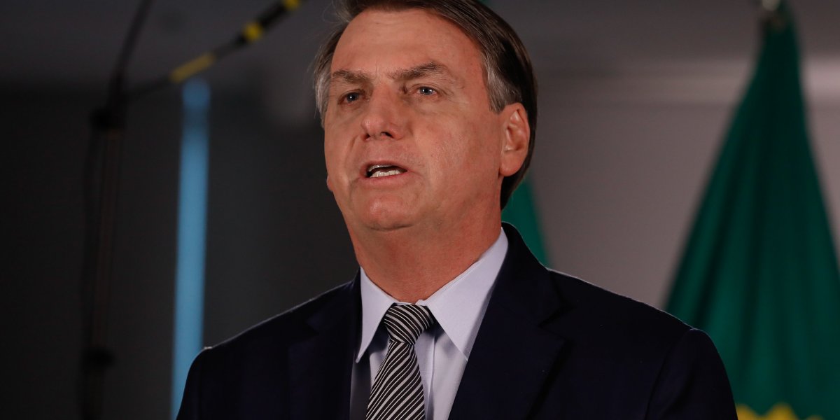 Bolsonaro falando