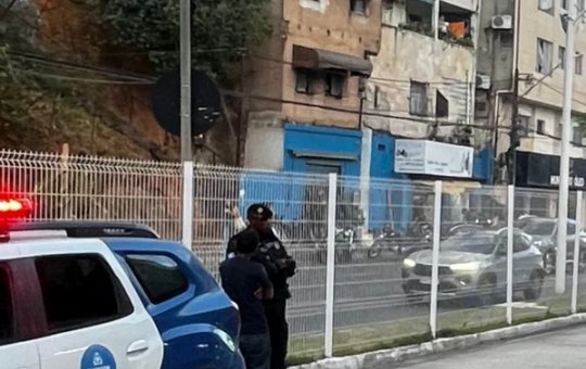 Homem é preso após perseguir mulher em estação do BRT em Salvador