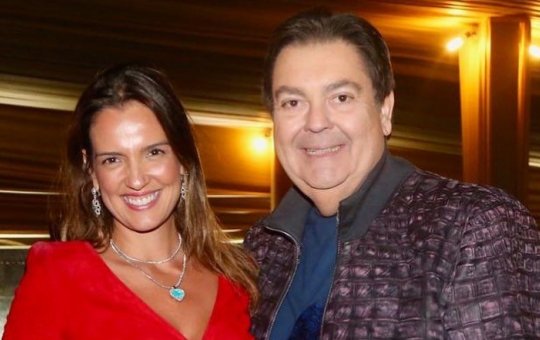 Esposa de Faustão atualiza estado de saúde do apresentador e revela expectativa por alta