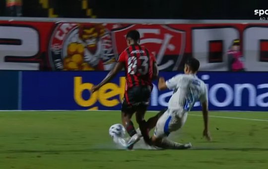 Jogador do Cruzeiro envolvido no lance da lesão de Jamerson é suspenso pelo STJD