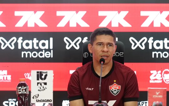 Vitória: Osvaldo reconhece progresso da equipe mesmo sem vencer há cinco partidas