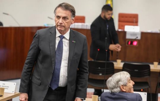Defesa de Jair Bolsonaro afirma ao STF que Polícia Federal tenta desmoralizá-lo