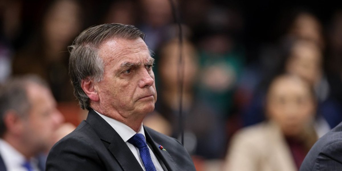 PGR deve se manifestar sobre Bolsonaro até segunda (25)