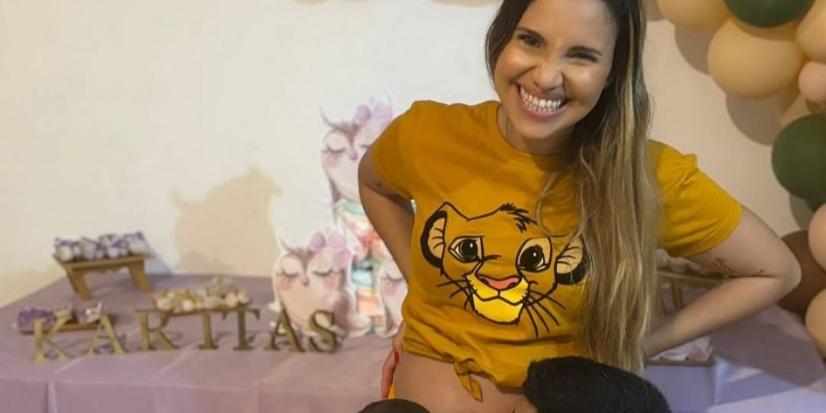 Repórter da Record Bahia entra em trabalho de parto durante transmissão ao vivo