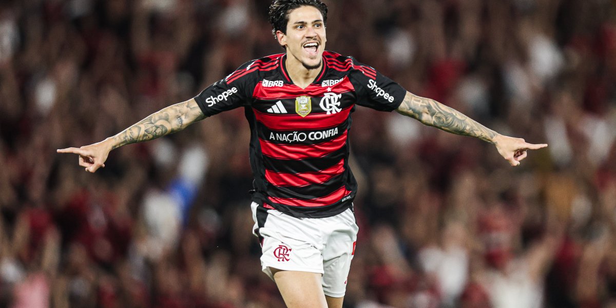 Pedro fez três gols no confronto