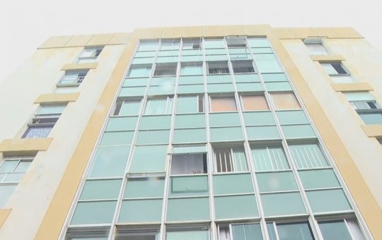 Moradores acusam zelador de colocar fogo em prédio no Rio Vermelho em Salvador