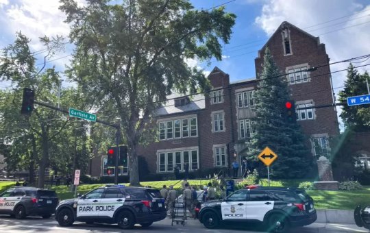 Atirador invade igreja e deixa 3 mortos, além de 17 feridos, nos Estados Unidos