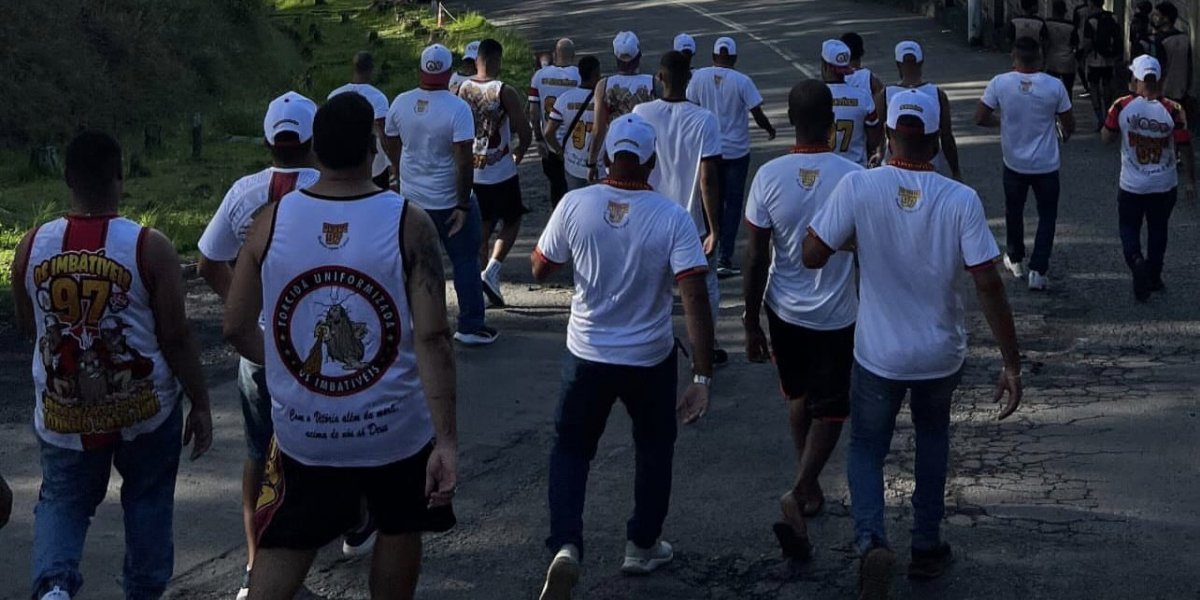 Membros da TUI chegando no Barradão