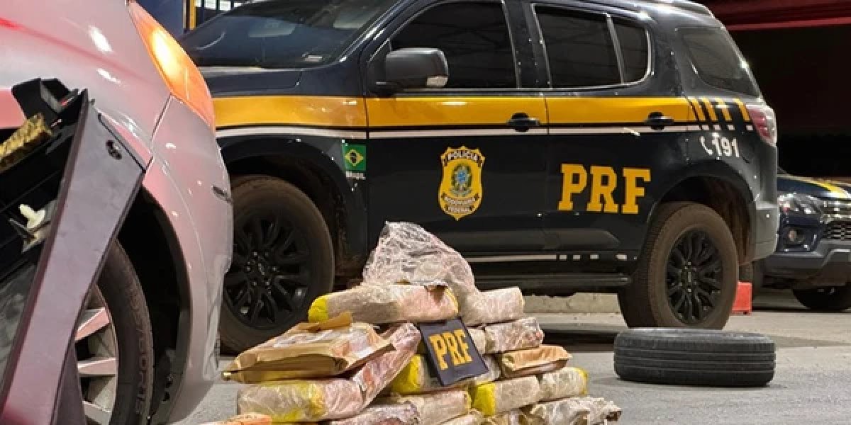 Homem é preso em flagrante por transportar 50 kg de maconha na Bahia