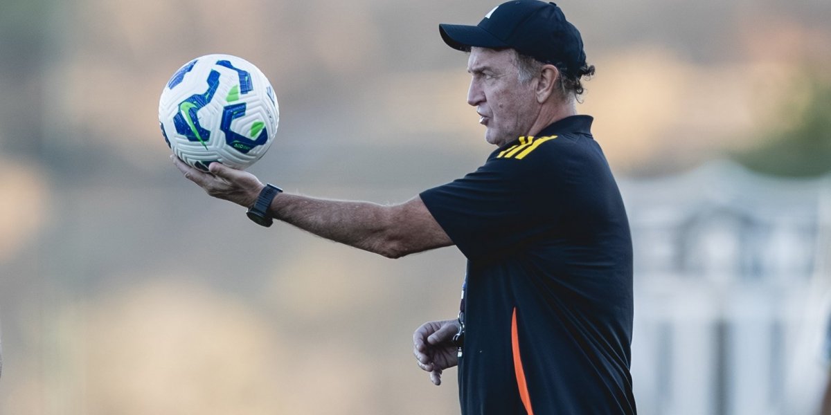 Próximo adversário do Vitória, Atlético - MG oficializa demissão do técnico Cuca