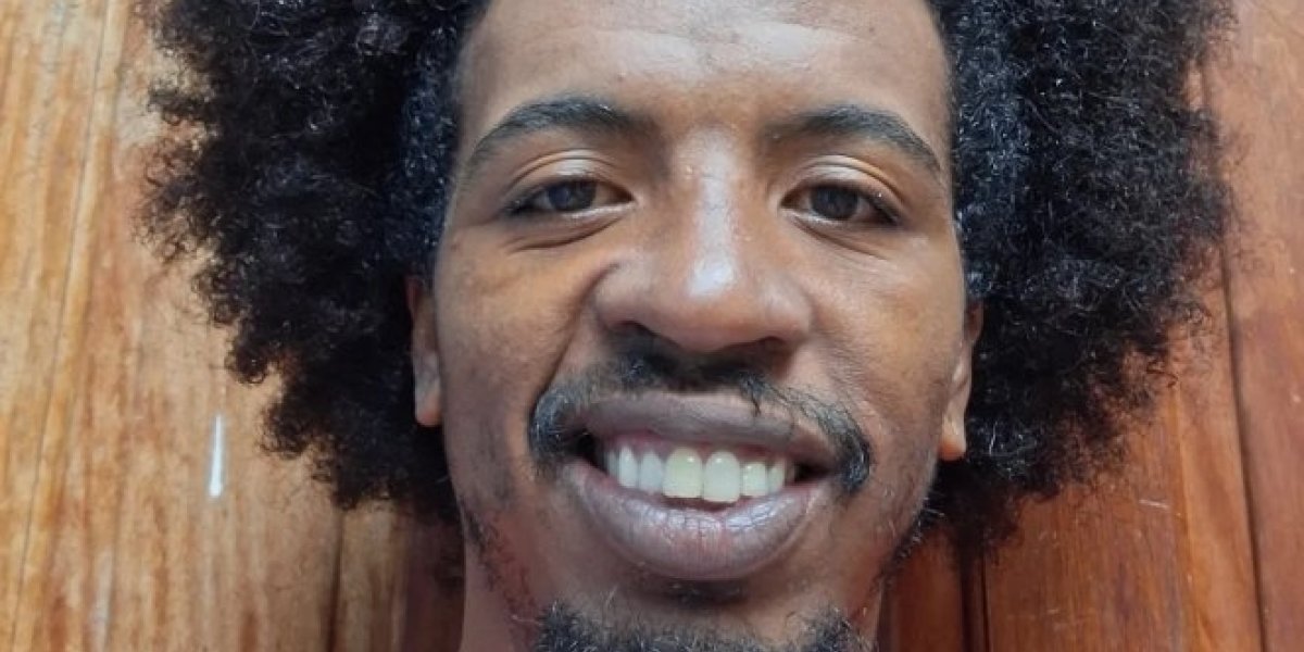 Homem negro é morto a tiros por funcionário após discussão em supermercado