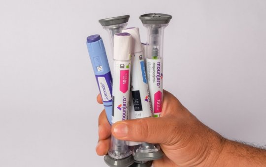 Canetas emagrecedoras falsas eram vendidas a R$ 4,3 mil em Goiânia; polícia faz apreensão