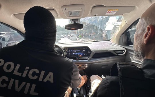 Operação Chase: Polícia prende mulher investigada por stalking em Salvador