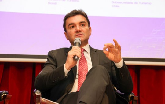 Membros do União Brasil pressionam ministro a deixar o governo Lula