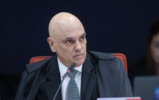 Em julgamento de Bolsonaro, Moraes diz que papel do STF é 'julgar com imparcialidade ignorando pressões'