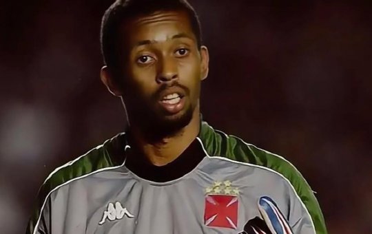 Ex-goleiro da Seleção Brasileira é preso após ameaçar ex-amante com arma de fogo