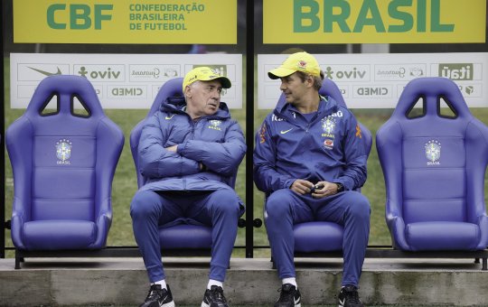 Técnico Ancelotti indica mudanças na escalação do Brasil contra a Bolívia