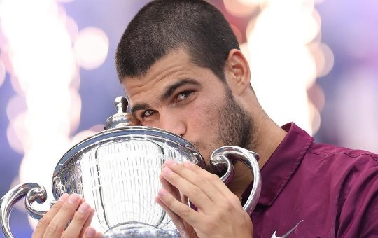 De volta ao topo: Alcaraz atropela Sinner, vence o US Open e volta a ser o número 1 do mundo