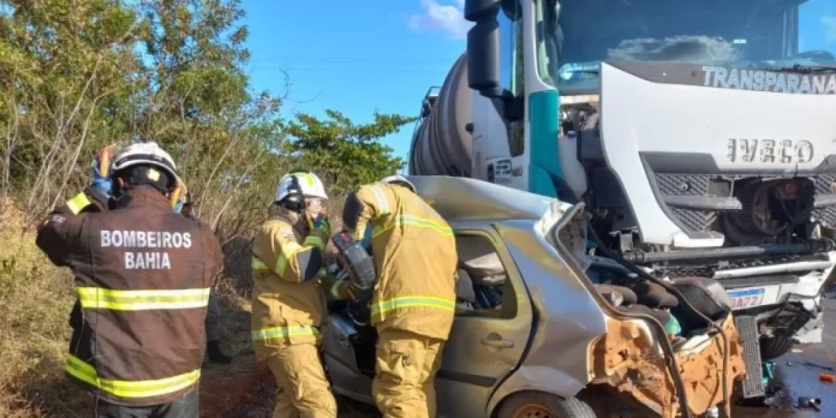 Grave acidente na BA-122 deixa uma pessoa morta na Bahia