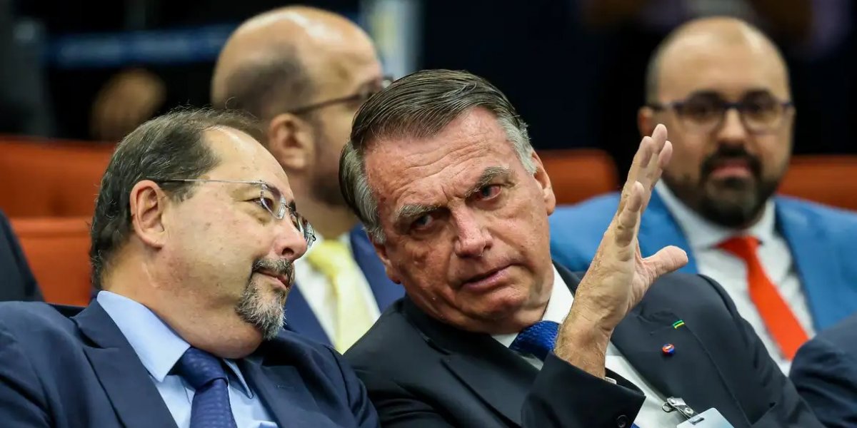 STF retoma nesta terça (9) julgamento de Bolsonaro e outros sete acusados