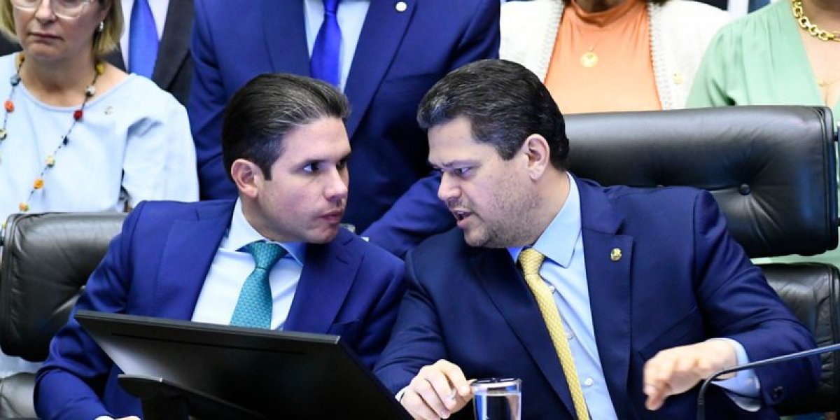 Motta e Alcolumbre confirmam conversas sobre anistia no Congresso
