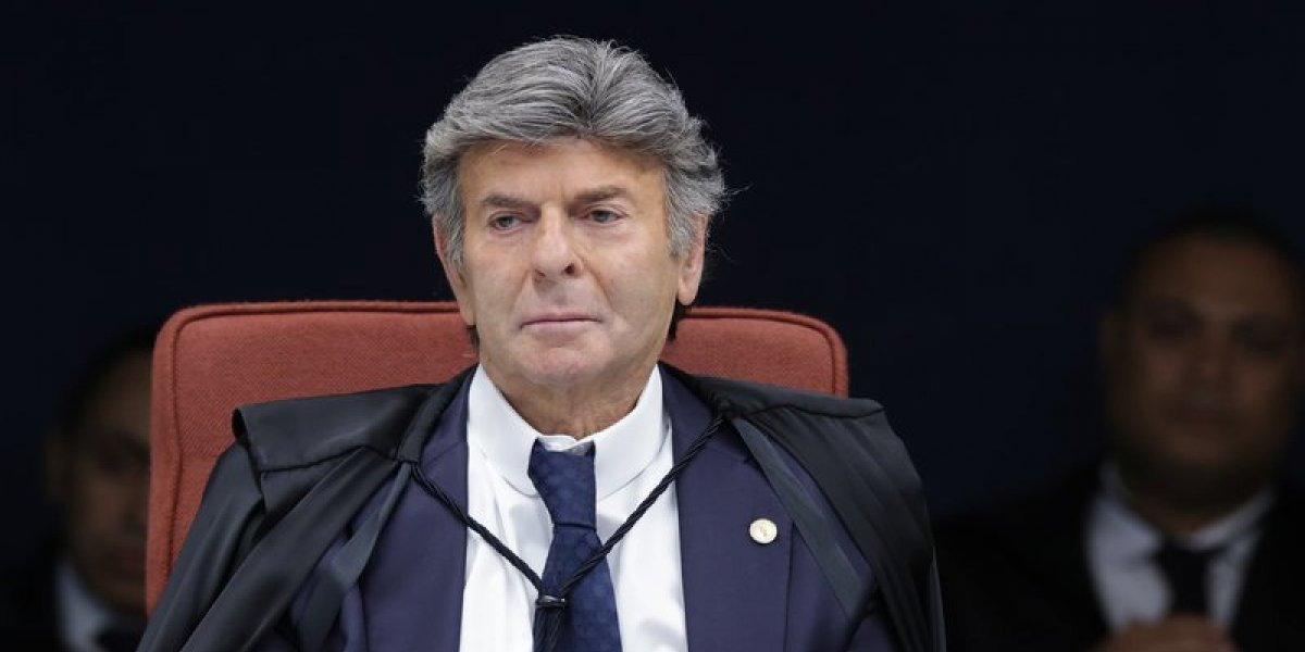 'Não compete ao Supremo juízo político', diz Fux em julgamento de Bolsonaro