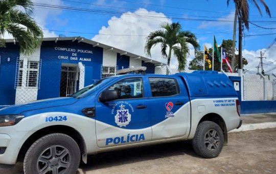 Dupla é presa na Bahia suspeita de matar idoso para roubar aposentadoria