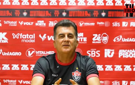 Presidente do Vitória confirma chegada de outro atacante espanhol: “Assim fechamos a nossa janela”