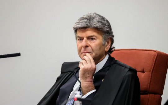Luiz Fux vota por absolver Bolsonaro de todas as acusações; placar está em 2 a 1 pela condenação