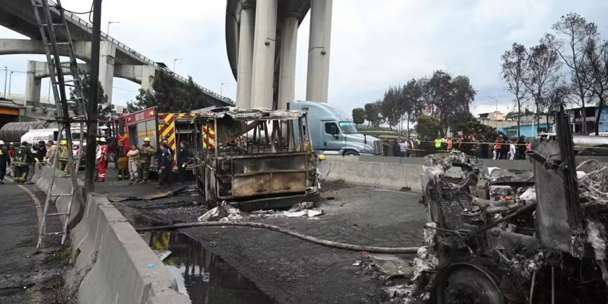 Explosão de caminhão de gás deixa quatro mortos e dezenas de feridos na Cidade do México