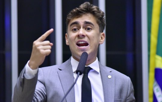 “Seja a extrema-direita que eles tanto têm medo”, diz Nikolas Ferreira em tom enigmático