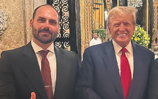 Após condenação de Bolsonaro, Eduardo levanta possibilidade de apoio militar dos EUA