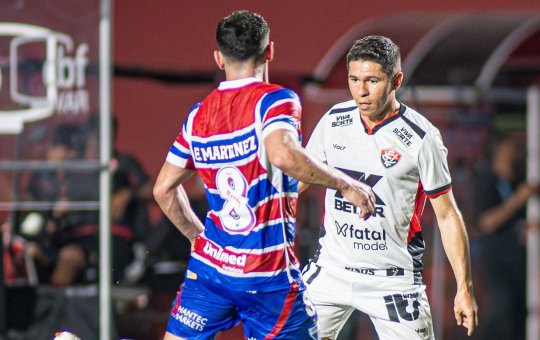 Fortaleza x Vitória: Onde assistir, prováveis escalações e arbitragem