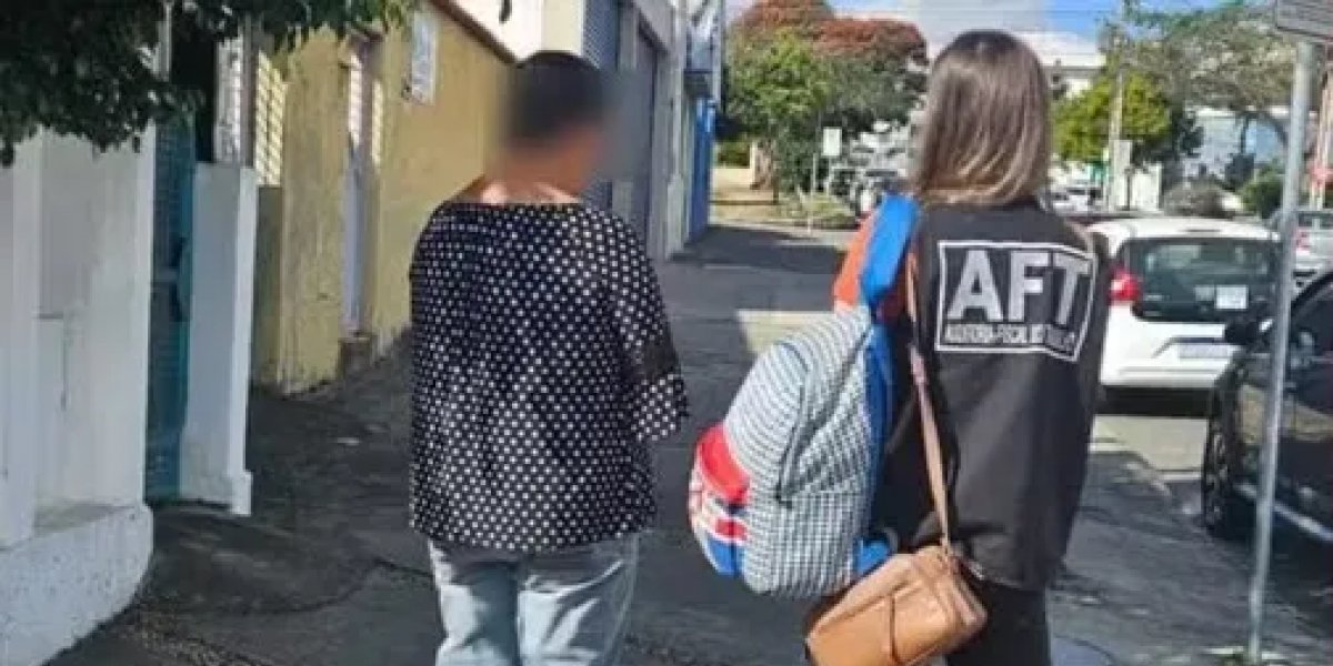 Mulher resgatada da condição