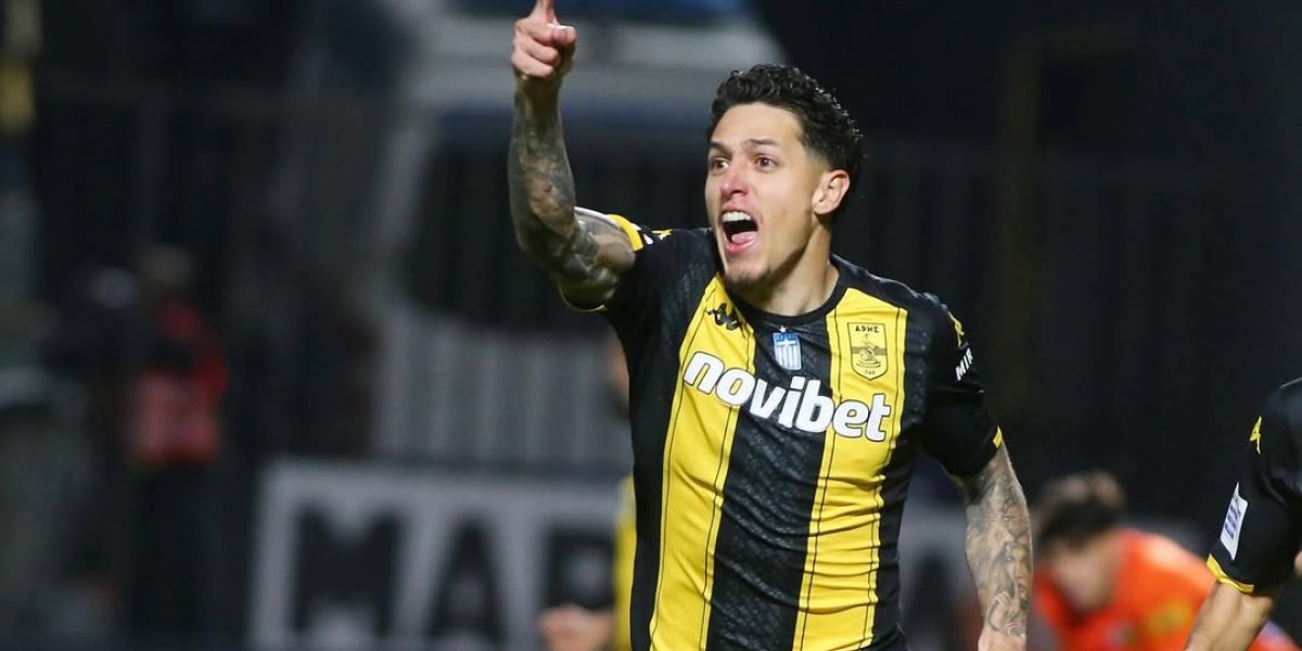 Kike Saverio, novo atacante do Vitória