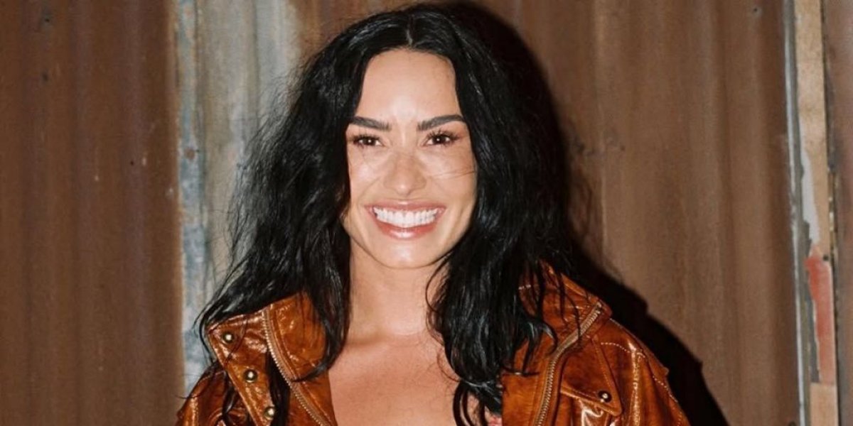 Demi Lovato revela que já cantou para alienígenas após 'fumar muita droga'