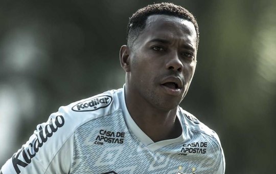 Família de Robinho tem pedido contra portal negado pela Justiça