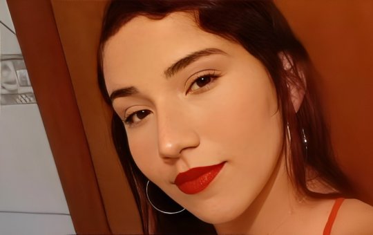 Jovem de 21 anos é presa por divulgar fofocas e cobrar para apagar das redes sociais