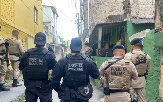 Suspeito é preso após usar caminhão para roubar gado no interior da Bahia