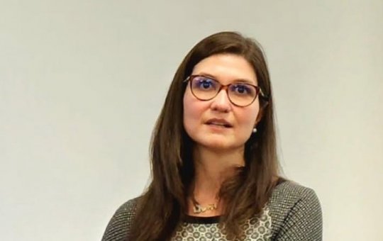 Filha de vice-presidente do STF é agredida em faculdade e chamada de 'Lixo Comunista'