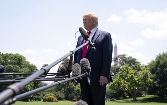 Trump entra com processo contra o New York Times por difamação e calúnia devido a diversos artigos