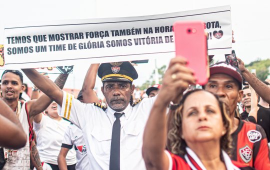 Vitória terá promoção de ingressos para duelo decisivo contra o Fluminense