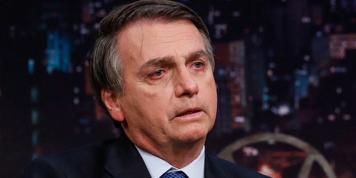 Bolsonaro é levado as pressas para Hospital após passar mal em sua residência; saiba motivos