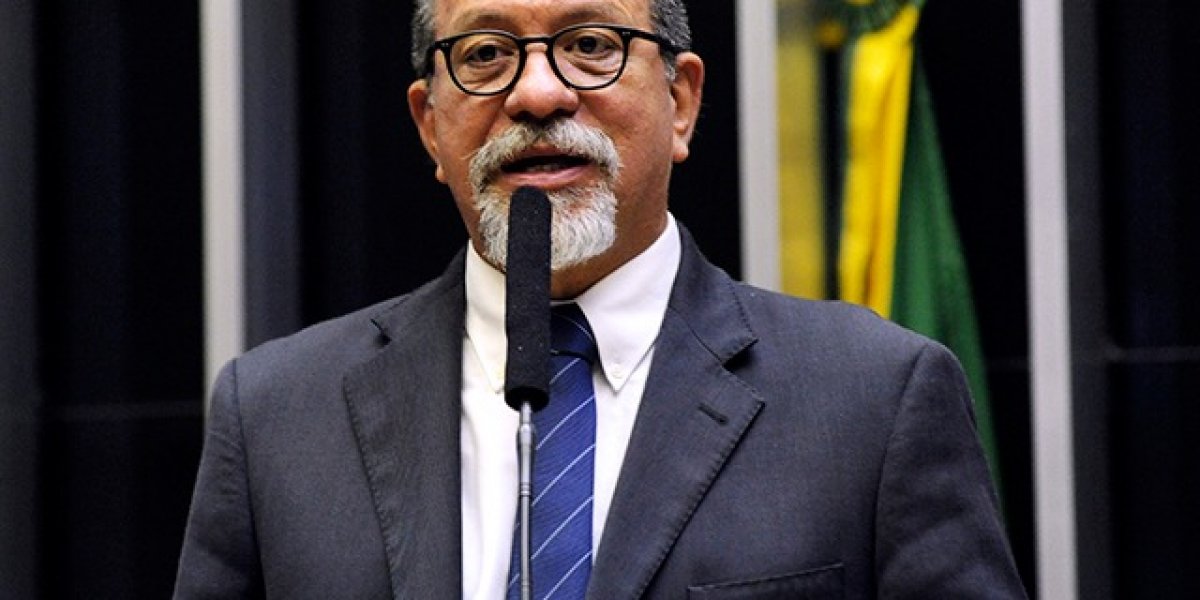 Secretário Afonso Florence confirma previsão contratual de início da Ponte Salvador-Itaparica até 2026