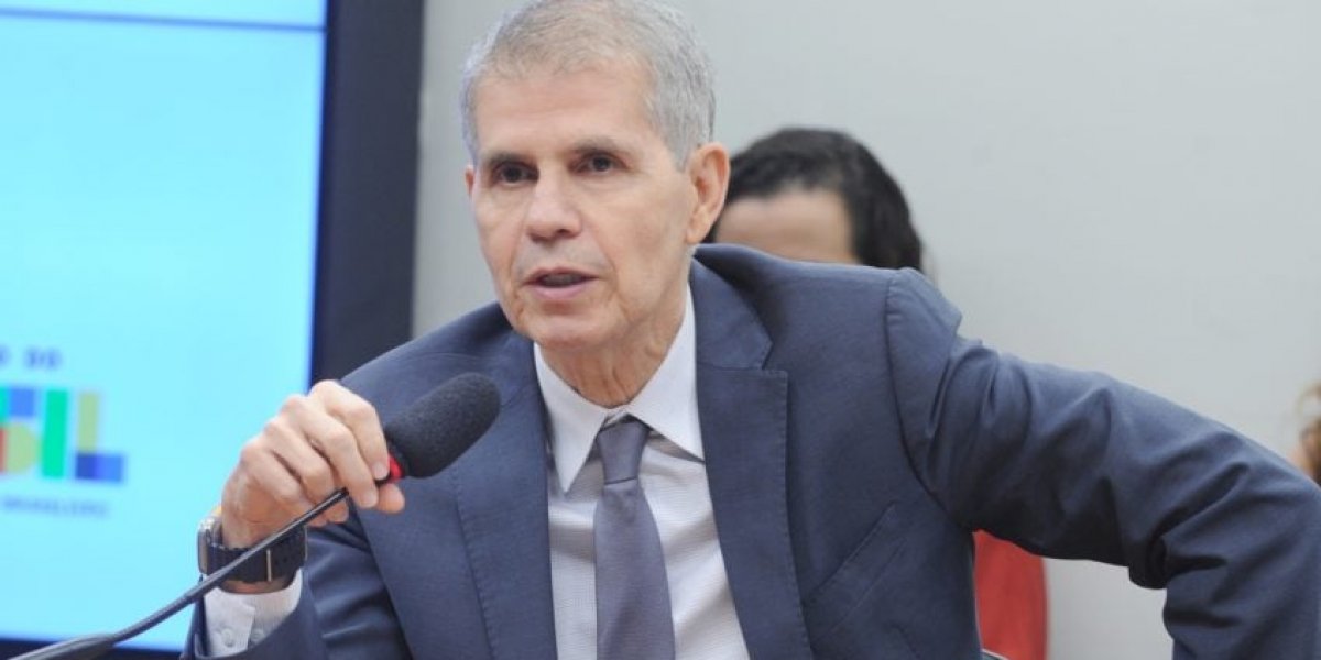 Sidônio Palmeira rebate acusações de envolvimento com 'Gabinete do Ódio' em audiência na Câmara