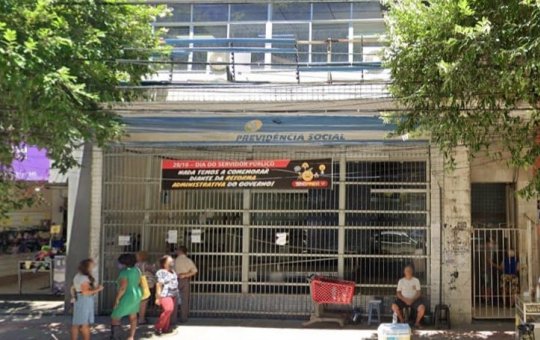 Agência do INSS no centro de Salvador é arrombada e suspende atendimentos