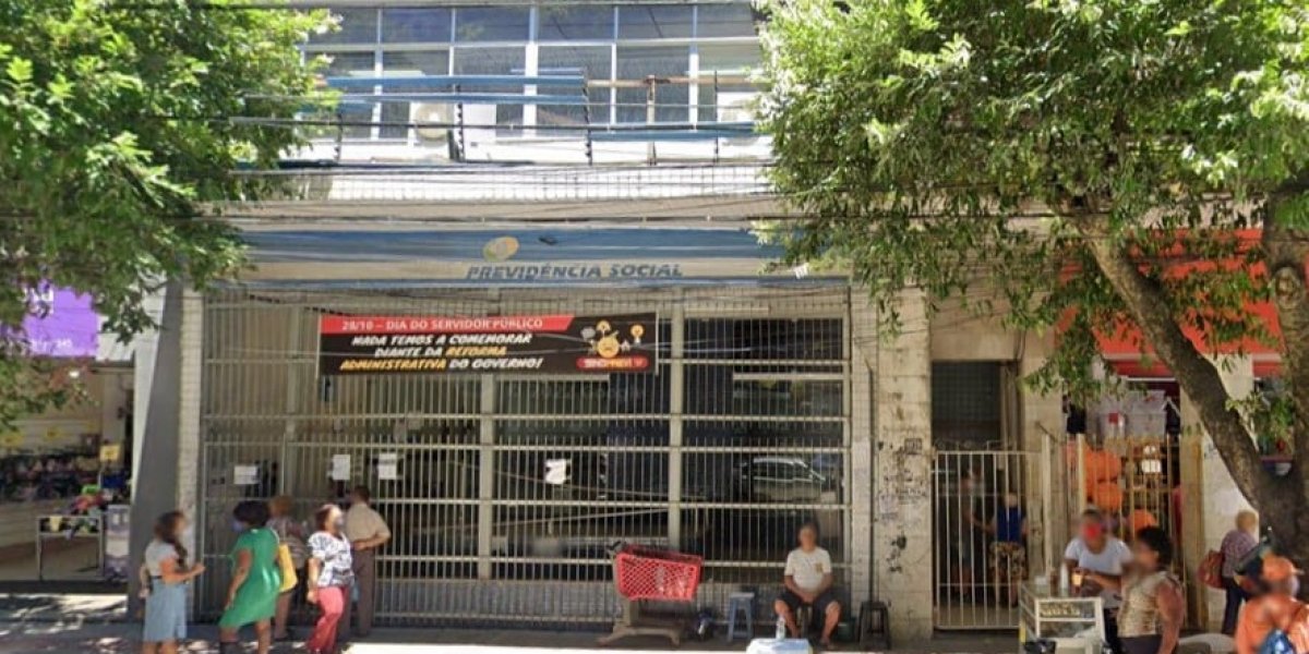 Agência do INSS no centro de Salvador é arrombada e suspende atendimentos