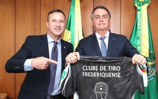 O "risco de morte" de Bolsonaro é "iminente", afirma o deputado Ubiratan Sanderson