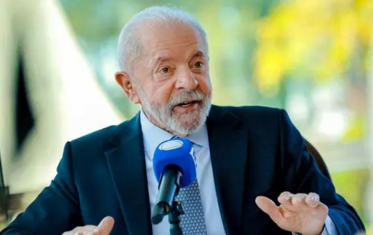 "Eu ganhei dele quando ele estava na presidência", diz Lula ao ser questionado sobre enfrentar Bolsonaro em 2026